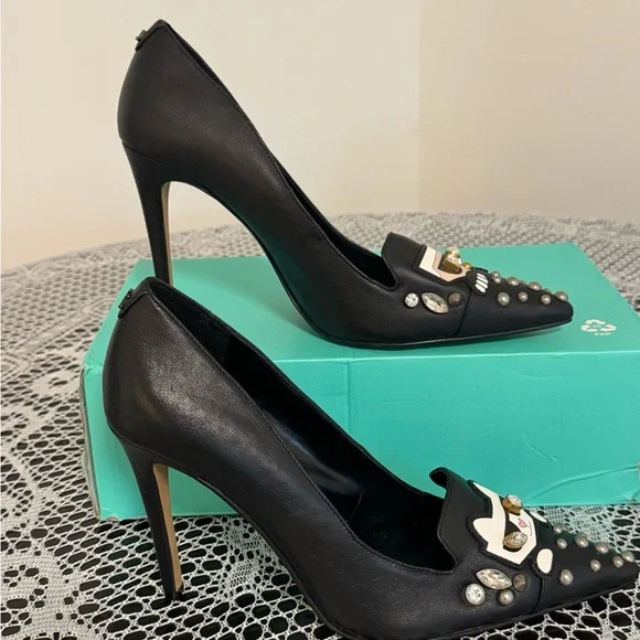 Black Studded Women's Shoes - Picture 2 of 8